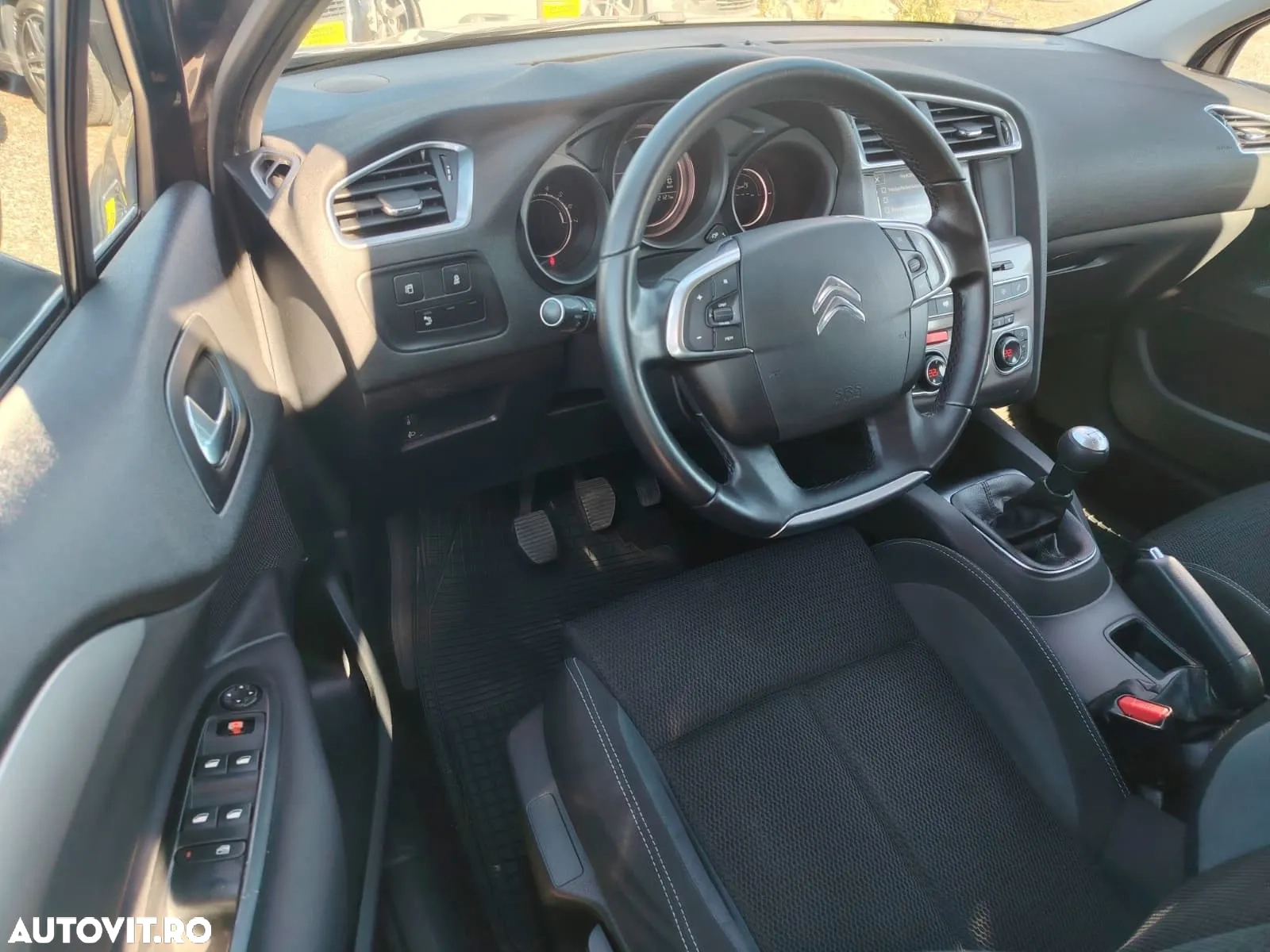 Citroen C4 Benzină Manual 110 CP 2016