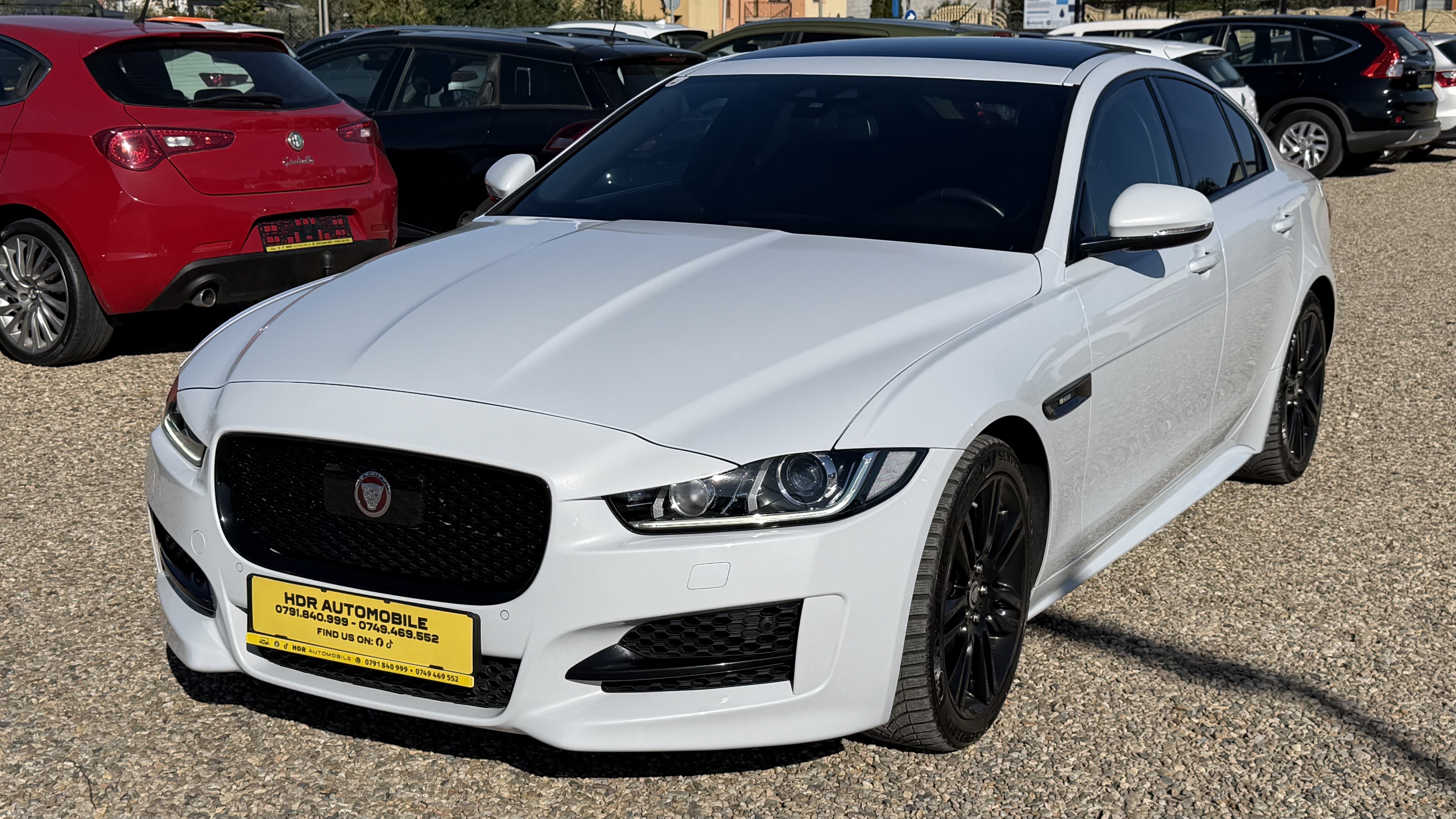 Jaguar XE R-Sport 2015 Jaguar XE R-Sport 2015