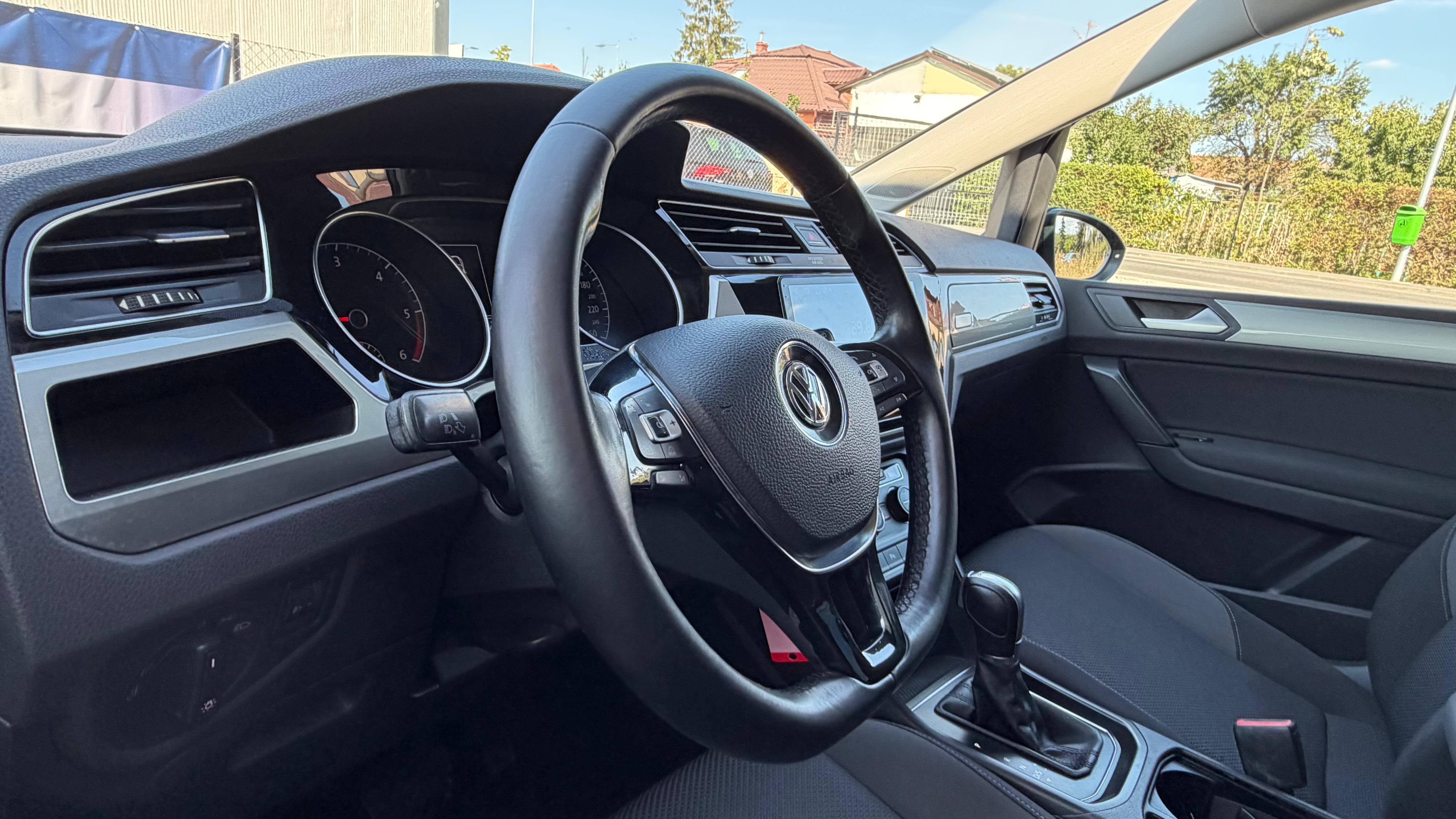 Volkswagen Touran Automata Diesel 116 CP 2016